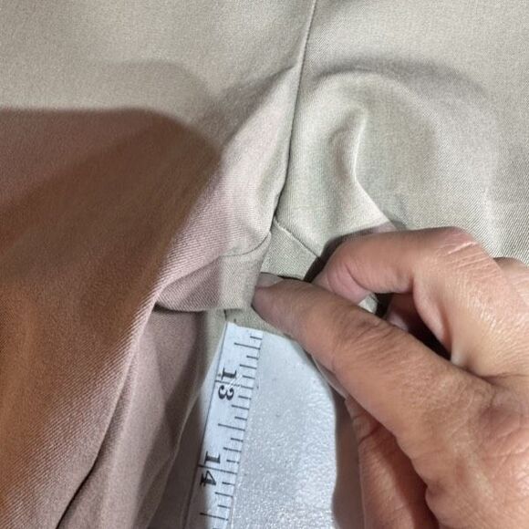 Crown & Ivy Ashley‎ True Khaki Pull On Bi Stretch Pants Size 16 Straight Leg - Picture 6 of 11